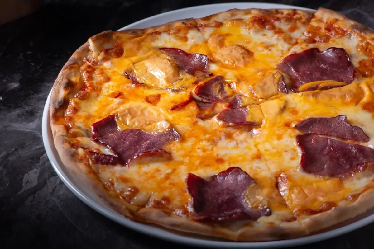 Kaburga Fümeli Pizza